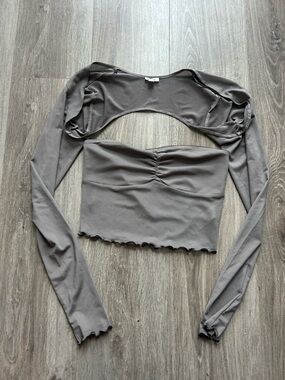 Garage  Long-Sleeve Cutout Cropped Top - Gray